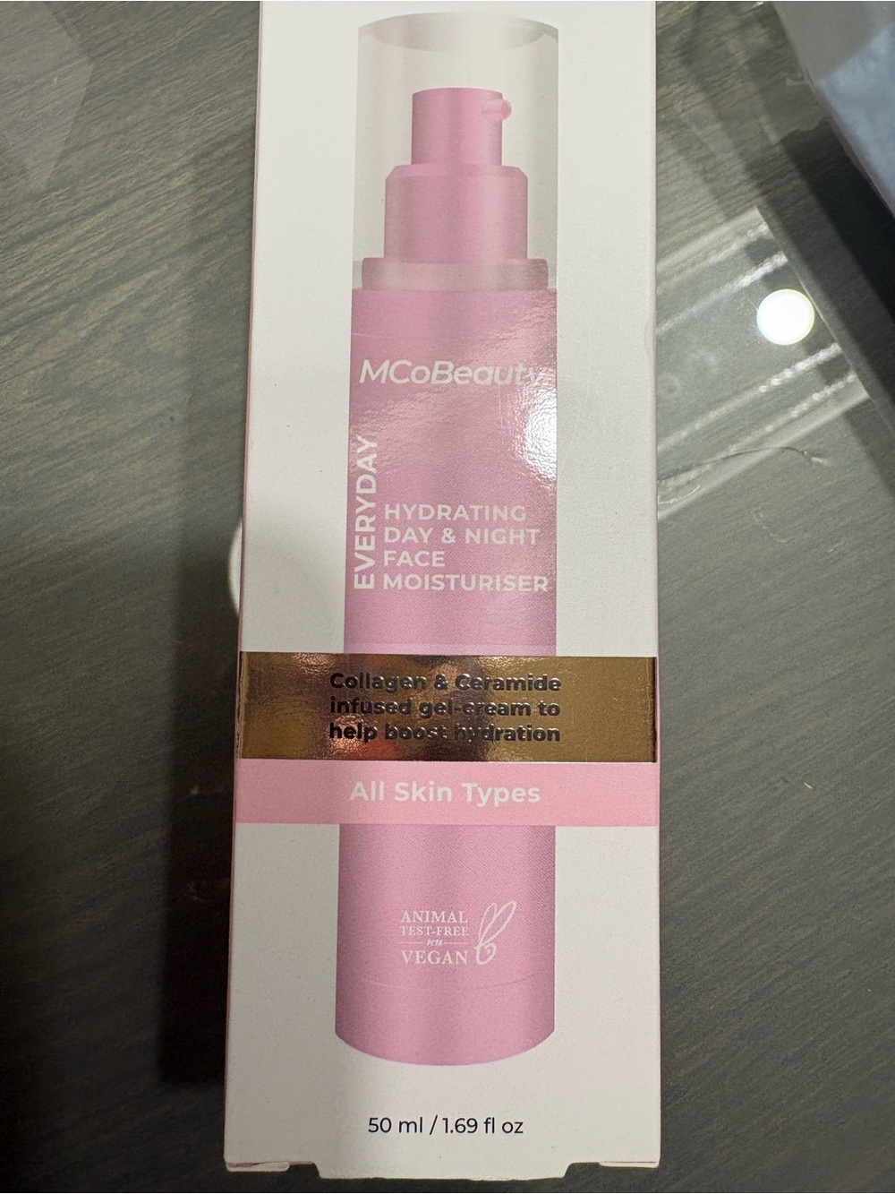 MCoBeauty Everyday Hydrating Day & Night Face Moisturiser - Pink